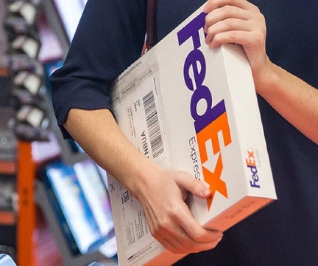 DHL vs FedEx: Choose What Works for Your eCommerce Dropshipping Business